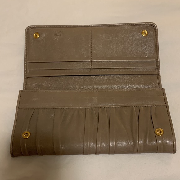 Authentic Prada Wallet - Picture 2 of 4